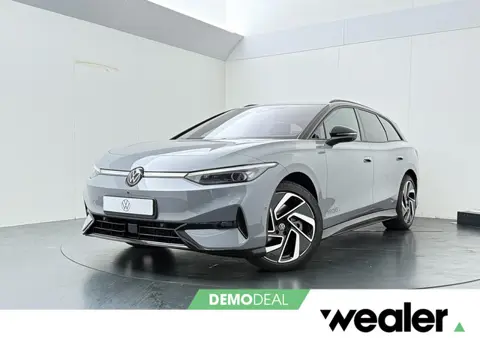 Volkswagen ID.7 Tourer Pro Limited Edition Plus 77 kWh 286pk | LED Matrix | Stoel- & stuurwielverwar