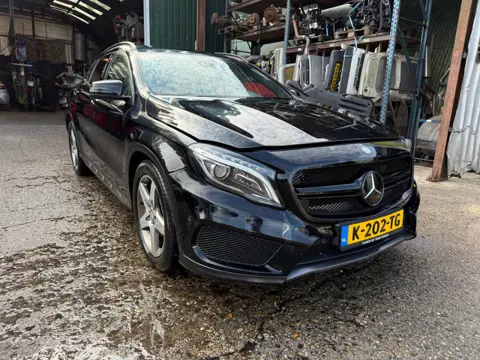 Mercedes-Benz GLA-klasse 220 CDI 4Matic Edition 1 lees beschrijving