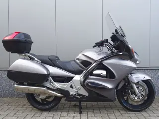 Honda ST 1300 PAN EUROPEAN ABS (bj 2003)