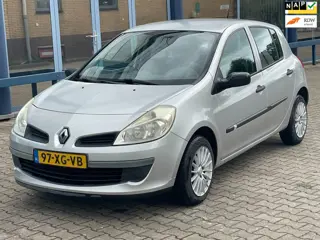 Renault Clio 1.2-16V Authentique Nwe Apk & Distr Riem & Banden Airco 5-Drs