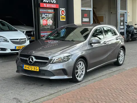 Mercedes-Benz A-klasse 180 Automaat Airco Navi Leer