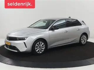 Opel Astra 1.2 Business Edition | Stuur/stoel verwarming | Carplay | Camera | Park assist | Adaptive