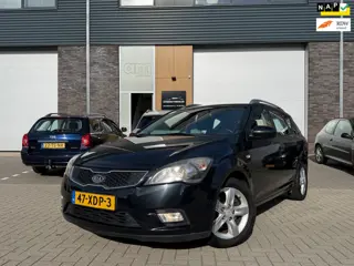 Kia Cee'd Sporty Wagon 1.4 CVVT Navigator Plus Pack