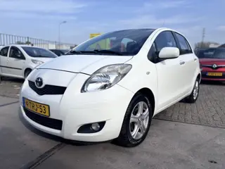 Toyota Yaris 1.3 VVTi Aspiration AUTOMAAT! (bj 2011)
