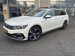 Volkswagen Passat Variant 1.4 TSI PHEV GTE Business|TREKHAAK|LEER|SCHUIFDAK|