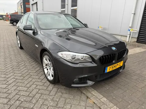 BMW 5-serie 520i High Executive Sport AUTOMAAT /M /Pakkat Leder Clima Navi