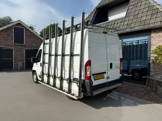 Foto 19 van Peugeot Boxer 335 2.2 Glaswagen HDI L2H2