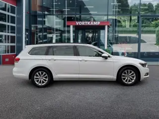Foto 17 van VOLKSWAGEN PASSAT VARIANT 1.4 TSI COMFORTLINE TREKHAAK/NAVI/PDC/CRUISE