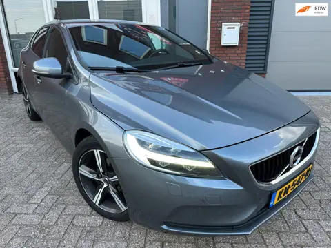 Volvo V40 2.0 D2 Nordic+ / Navi / PDC / Cruise / NAP / Stoelverwarming / LED / LM