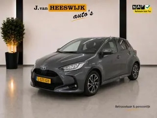 Toyota Yaris 1.5 Hybrid Style  Navigatiesysteem | Stoelverwarming | Licht matealen velgen | Als nieu