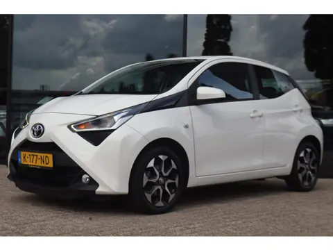 TOYOTA AYGO 1.0 VVT-i X-PLAY LIMITED AUT. | CARPLAY | CAMERA | AIRCO | BLUETOOTH | LMV
