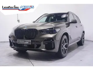 BMW X5 xDrive45e High Executive SOH 95% M-sport Panorama dak Luchtvering Comfort acces Head-up displ