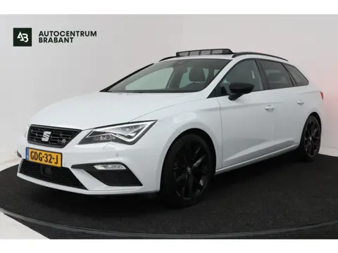 SEAT Leon ST 1.5 TSI FR Ultimate Edition Black (PANORAMADAK, STOELVERWARMING, TREKHAAK AF, BEATS AUD