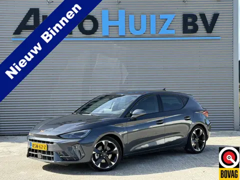CUPRA Leon 1.5 TSI e-Hybrid 204 PK Business Carplay Achteruitrijcamera Keyless Entry Stuurverwarming