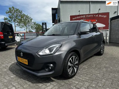 Suzuki Swift 1.2 Stijl | Automaat | Afn. Trekhaak | Navigatie | Camera | Adapt. Cruise Control