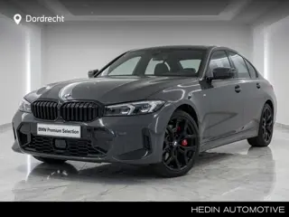 BMW 3-serie 330e M-Sport Pro | Schuifdak | 19" | Trekhaak | M Interieurlijsten Carbon Fibre | Nu € 5