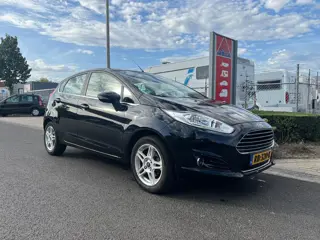 Ford Fiesta 1.0 EcoBoost Titanium | Airco | NAVI | Bluetooth | Parkeersensoren achter