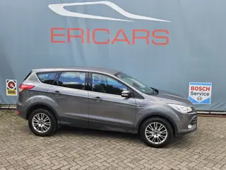 Foto 19 van Ford Kuga 1.6 Titanium NAVI PDC TEL LM LEER TREKHAAK