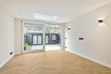 Woning aan de John Franklinstraat te Amsterdam