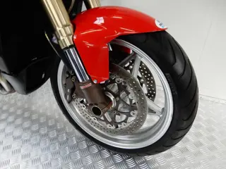 MV agusta BRUTALE 750 S (2004)