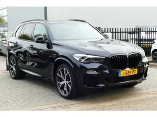 BMW X5 xDrive40i 340pk High Executive. Panodak, Lucht Vering, 21"LMV, 360 Camera, HUD