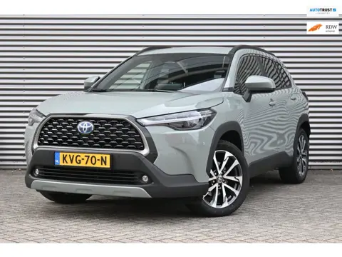 Toyota Corolla Cross Hybrid 140-PK Style, Airco, Ecc, Camera, Winterpack.