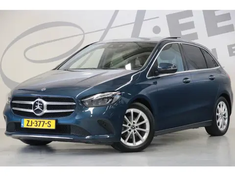 Mercedes-Benz B-klasse 180 Apple carplay/ Memory/ Panoramaschuifdak