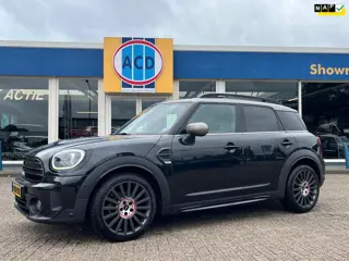 Mini Countryman 1.5 136PK Aut. Cooper Classic | PanoramaDak | JCW Pakket | Harman-Kardon | 19"Lmv | 