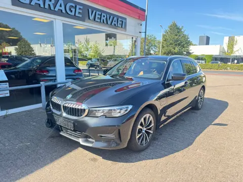 BMW 3-serie Touring 320e High Executive