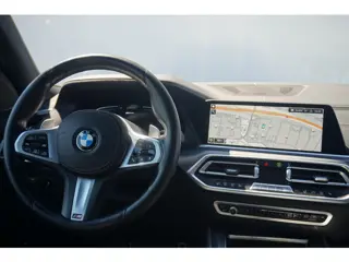 Foto 14 van BMW X5 xDrive45e M Sportpakket | Panoramadak | Active Steering | Harman Kardon | Head-Up Display | D