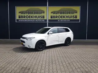 Mitsubishi Outlander 2.0 PHEV instyle (bj 2013, automaat)