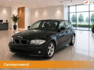 BMW 1-serie 118i Automaat 5D Airco full Leder Velgen Elek.ramen