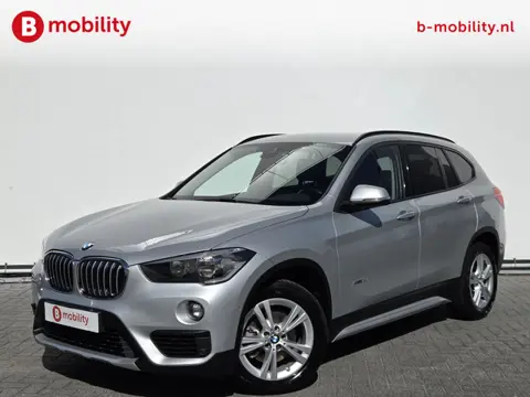BMW X1 sDrive18i Executive X Line Automaat Trekhaak 1700kg | Achteruitrijcamera | Sportstoelen | Cru