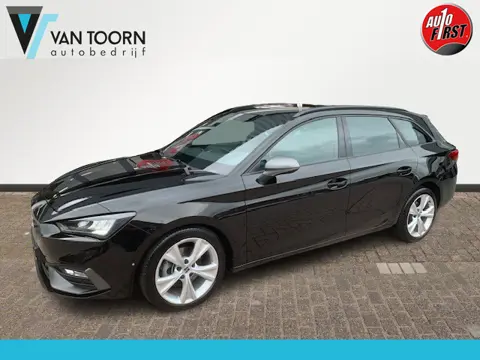 SEAT Leon Sportstourer 1.5 eTSI FR, afkoppelbare trekhaak .