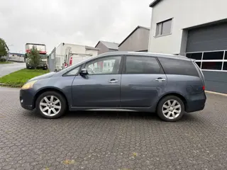 Mitsubishi Grandis 2.4-16V InSport 7 PERS