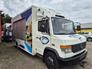 Mercedes-Benz Vario 616 verkoopwagen. MANUEL gearbox