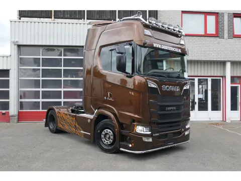 Scania S520 V8 NGS | Metallic color | Retarder | 358646Km | 2018 | 9 Ton front axle | Full air | 6 B