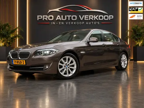BMW 5-serie 523i 204PK_Xenon_Led_Trekhaak