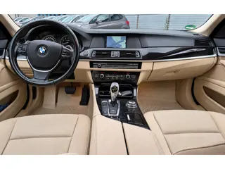 Foto 15 van BMW 5-serie 523i 204PK_Xenon_Led_Trekhaak