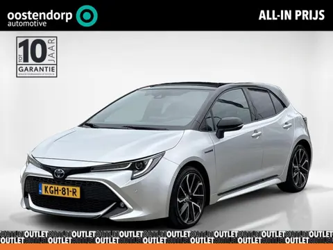 Toyota Corolla 2.0 Hybrid Executive | Panoramadak |