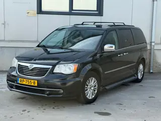 Lancia Voyager 2.8 Multijet Gold / AUTOMAAT / ELEKT. DEUREN / INRUIL MOG.