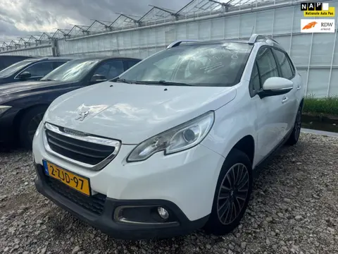 Peugeot 2008 | 2015 | 1.2 PureTech Active | Automaat | Export en Handel