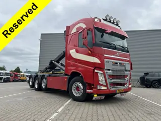 Volvo FH 500 Globetrotter 8x2 Tridem / VDL Hook 25 Ton / Night AC / Work Remote / 10 Ton Front Axle