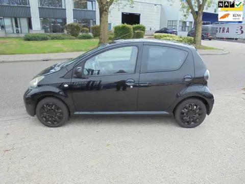 Toyota Aygo 1.0-12V Comfort Nieuwe Apk