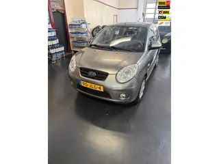 Kia Picanto 1.0 Fifteen , Airco , Electr. Ramen en spiegels, Radio-CD, Centrale deur vergrendeling ,
