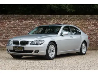 BMW 7 Serie 750i Luxurious and stylish "70.745 kms history" Ordered by BMW Osaka Japan in the Europe