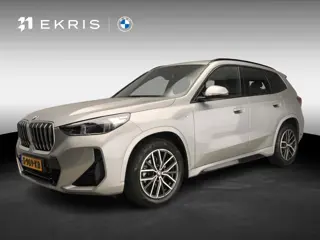 BMW X1 sDrive18i | M-Sportpakket | LED | HUD | Panoramadak | Elektr. zetels | Keyles go | DAB | Harm