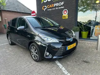 TOYOTA YARIS 1.5 HYB. BI-TONE Y20