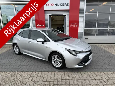 Toyota Corolla 1.8 Hybrid Business *Met Trekhaak!*