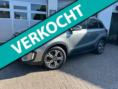 Suzuki Vitara 1.6 High Executive PANODAK|AUTOMAAT|MAVI|PDC|CAMERA|TREKHAAK